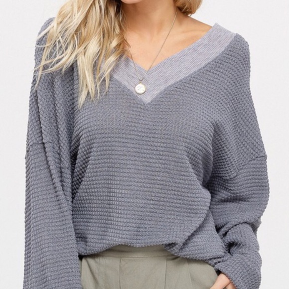 βοΈLast 1! Must Have Soft LS V-Neck Waffle Knit! - Picture 4 of 8